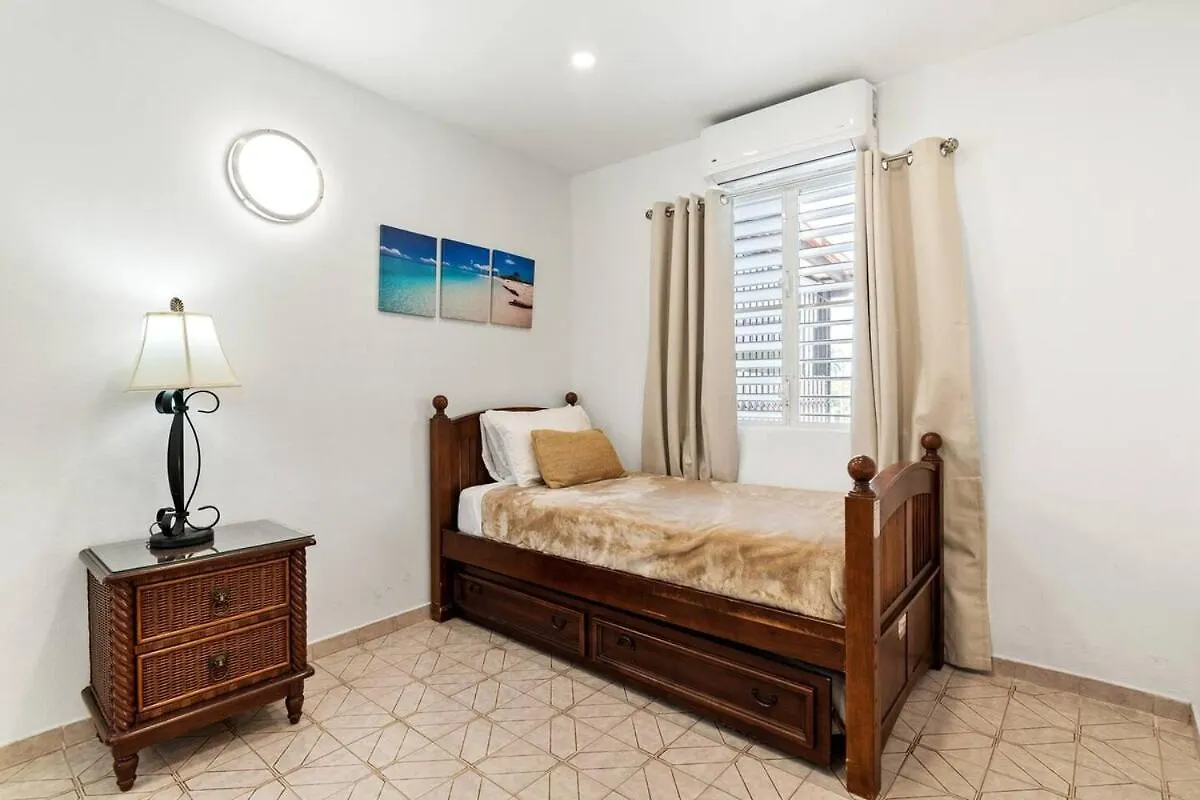 Paceful Home In San Juan Near To The Airport 0*,  Puerto Rico